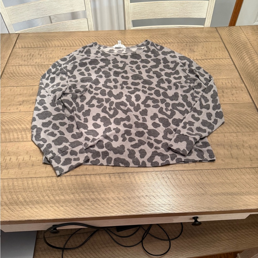 Time and Tru Gray Animal Print Shirt